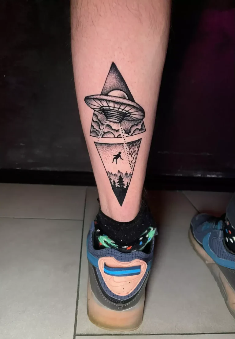 Tattoo Design UFO